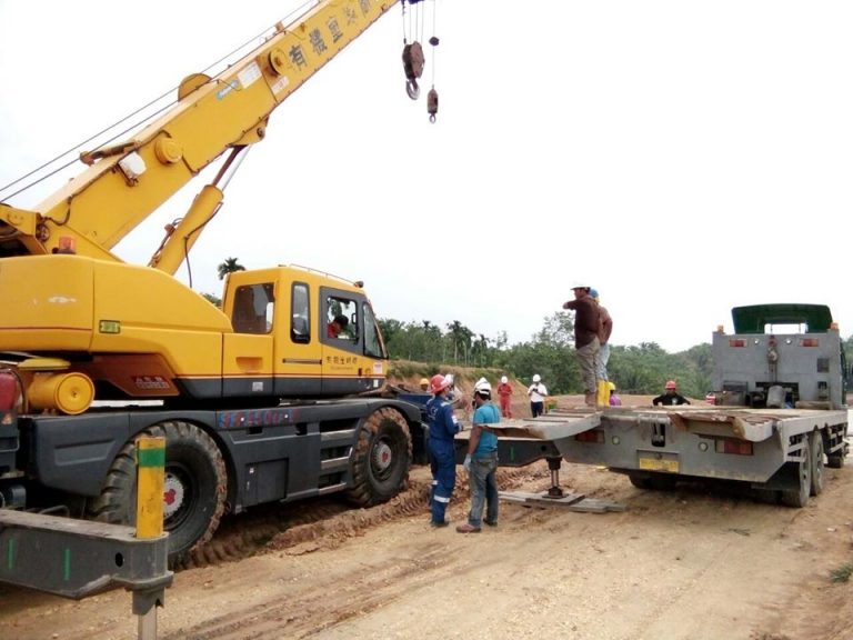 Crane - PT.MALIGO MAS UTAMA AND BUANA GROUP
